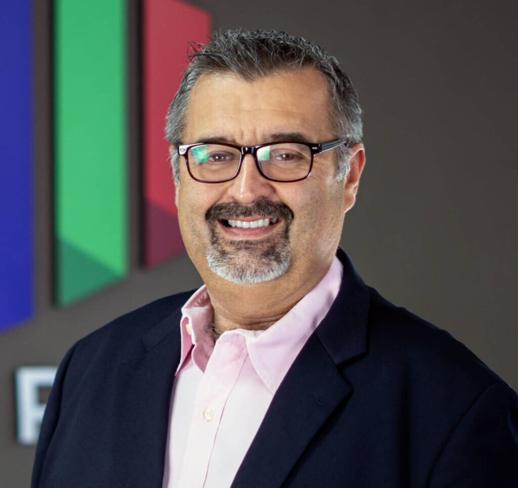 StuartLynn_2022-1-scaled-e1662580337122